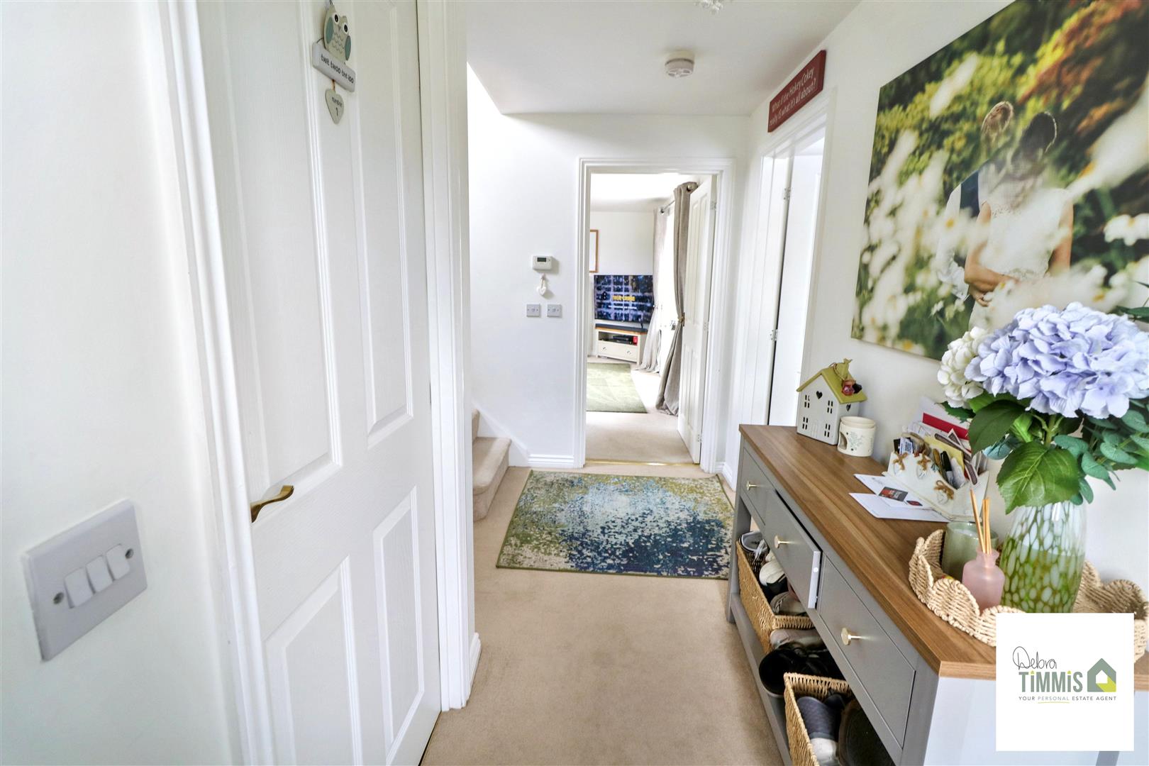 3 bed property in Hollinwood Close, Stoke-On-Trent